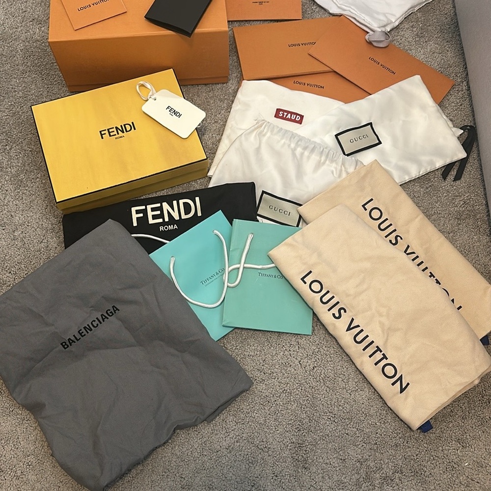 Luxury Designer Packaging - LV, Dior, Fendi, Gucci, Balenciaga, Tiffany, Staud - Picture 4 of 4